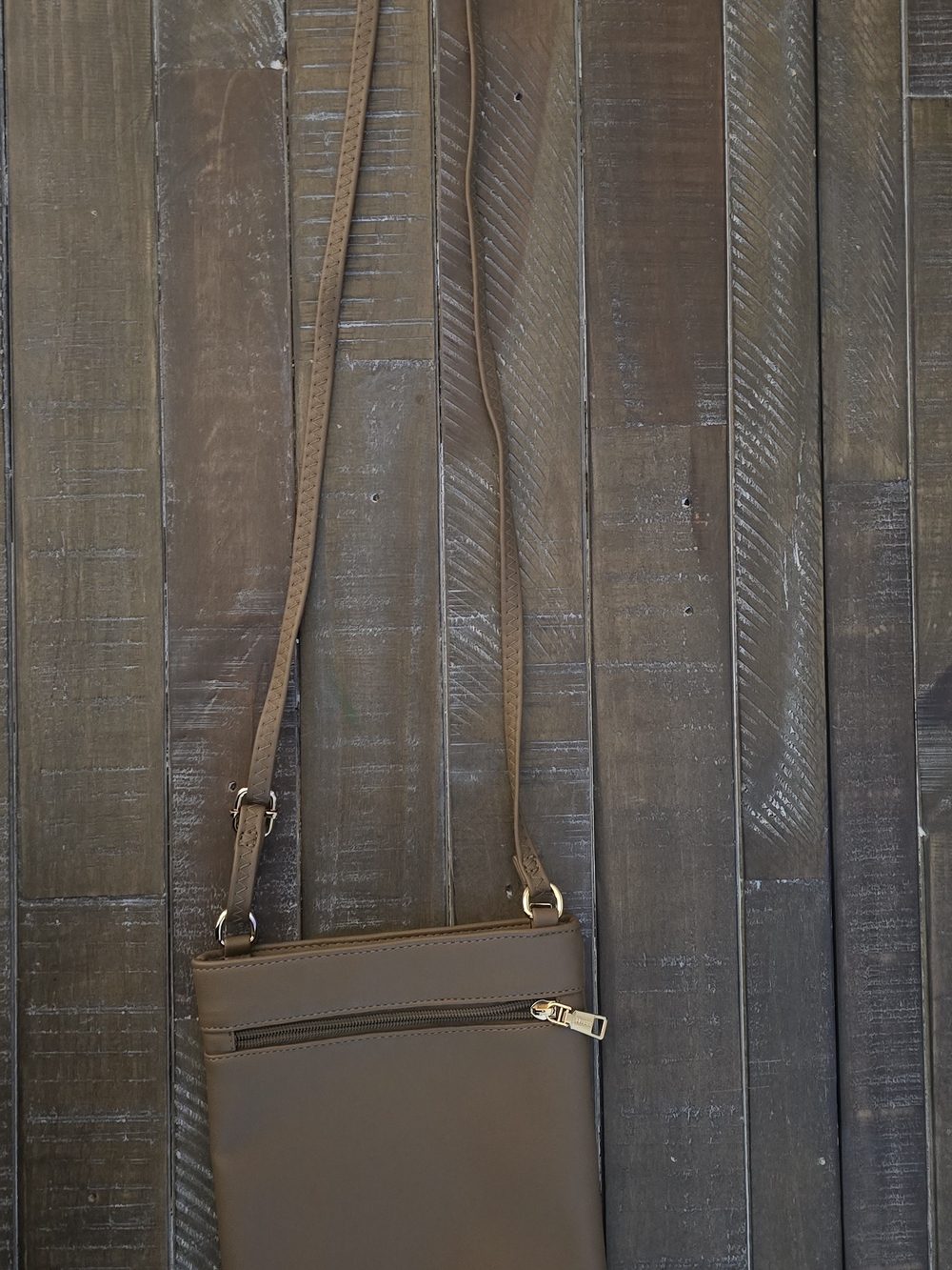 Idesort Brown Leatherette Crossbody Phone Bag